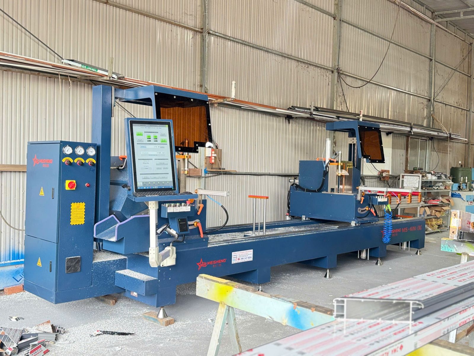 máy cắt nhôm 2 đầu cnc nội địa trung meisheng lưỡi 600